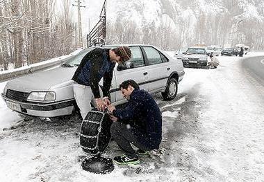 تردد در جاده های بروجرد با زنجیر چرخ امکان پذیر است