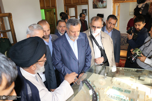 حضور وزیر تعاون، کار و رفاه اجتماعی در بیت تاریخی امام خمینی (س)