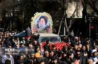 تشییع پیکر آیت‌الله مستجابی در اصفهان (19)