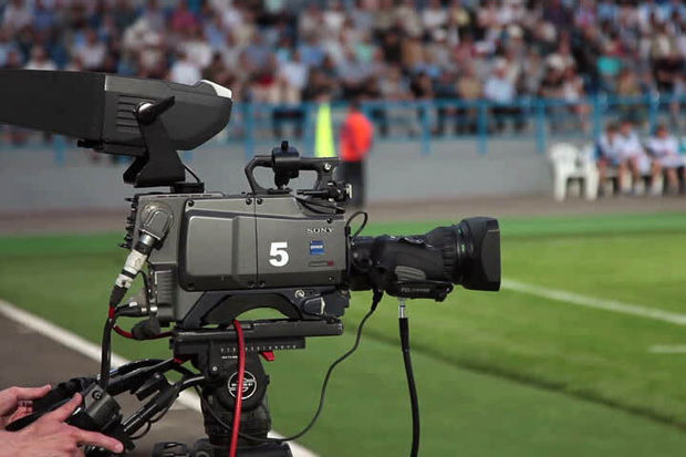 پخش زنده رویدادهای ورزشی یار مصدوم روی نیمکت