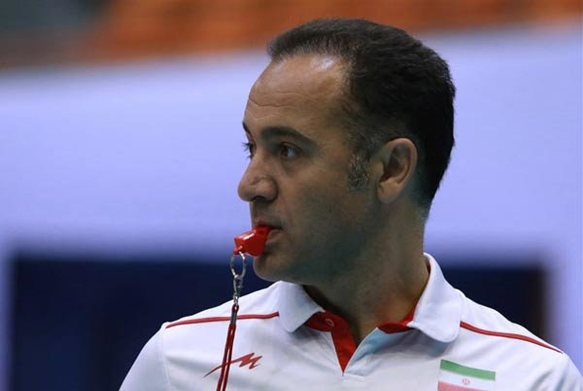 پیمان اکبری از سرمربی گری تیم والیبال پیکان استعفا داد