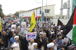 راهپیمایی نمازگزاران قمی در حمایت از مردم غزه