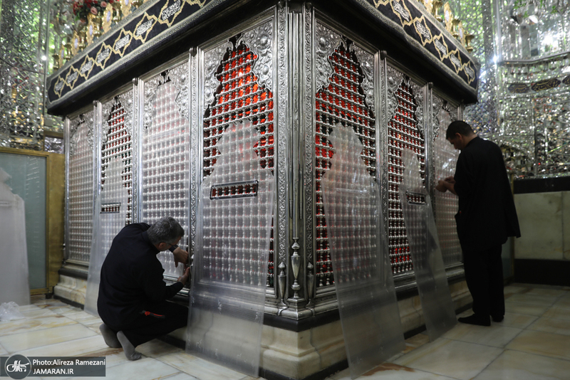 غباروبی ضریح مطهر حضرت عبدالعظیم حسنی (ع) و امام زاده حمزه (ع)