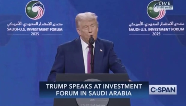 ترامپ: می‌خواهم با ایران توافق کنم؛ آماده‌ام به اختلافات گذشته و تعارض‌های عمیق با ایران پایان دهم/ به دشمنان دائمی اعتقاد ندارم