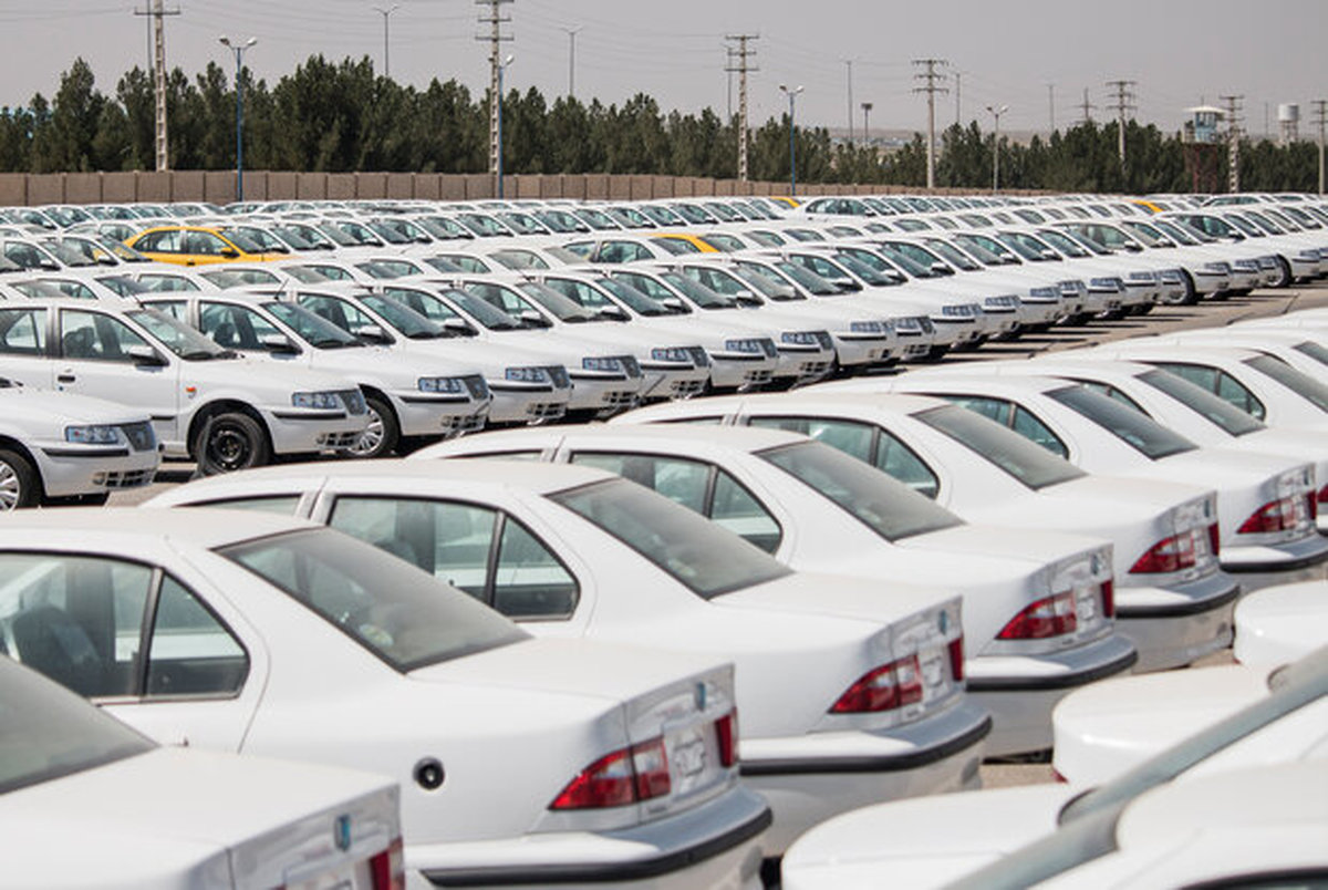 قیمت خودروها شیب نزولی گرفت/بازگشت پراید به زیر ۱۰۰ میلیون تومان