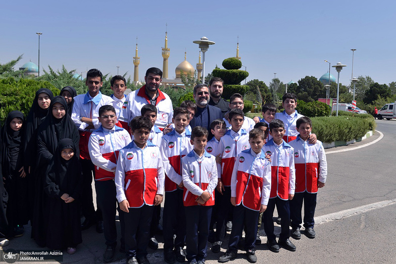 بدرقه 22 هزار امدادگر هلال احمر از جوار حرم امام خمینی (س)