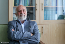 سیدعلی قادری نویسنده و پژوهشگر؛ خانم امام نگران بودند اگر سخنی بگویند به عنوان حجت تلقی شود