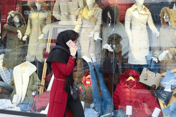 عرضه پوشاک تولید داخل با برند خارجی در ایران