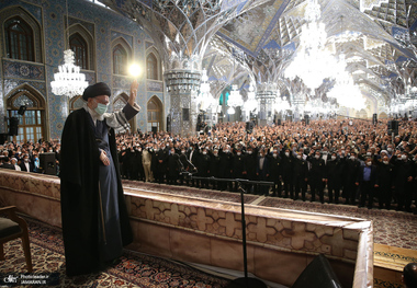 سخنرانی رهبر معظم انقلاب در اجتماع زائران و مجاوران حرم مطهر رضوی