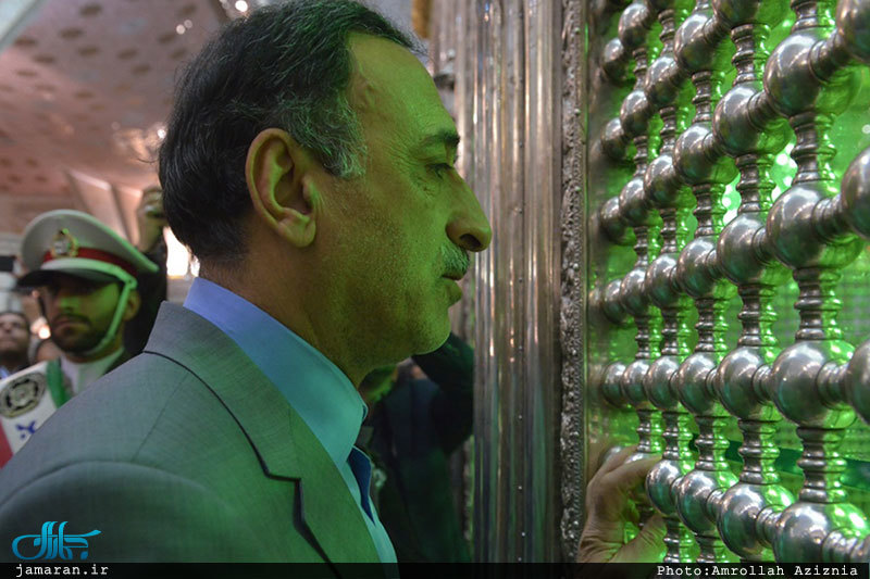 تجديد ميثاق وزير آموزش و پرورش، دانش آموزان و فرهنگيان با آرمان های حضرت امام(س)