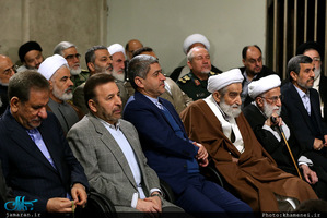 دیدار مسئولان نظام و میهمانان کنفرانس وحدت اسلامى با رهبر معظم انقلاب