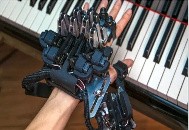 دستکشی که شما را پیانیست می کند
