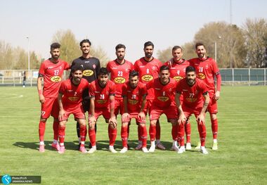 خارجی پرسپولیس در تمرین؛ وحید امیری درگیر کمردرد