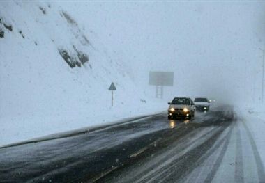 تردد در «گردنه‌ی سامبران» و محور «خواجه-ورزقان» با زنجیرچرخ ممکن است