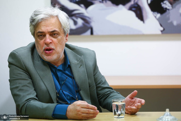 محمد مهاجری: فیلترینگ با دستور شخص رئیس‌ جمهور قابل رفع است/ برای رفع محدودیت‌های اینترنتی، رئیس جمهور شخصا وارد شود/ اکثریت اعضای شورای عالی فضای مجازی هیچ ارتباطی با جامعه اطلاعاتی کشور ندارند و به نیازهای واقعی مردم بی‌توجه اند