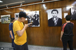 بازدید دانشجویان و دانش آموزان از بیت امام خمینی (س) در جماران