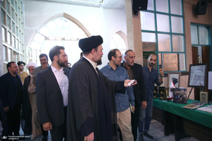 دیدار اعضای جبهه فرهنگی نقلاب اسلامی با سید حسن خمینی