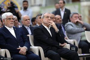 تجدید میثاق رئیس‌جمهور و اعضای دولت با آرمان‌های حضرت امام خمینی (س) - 2