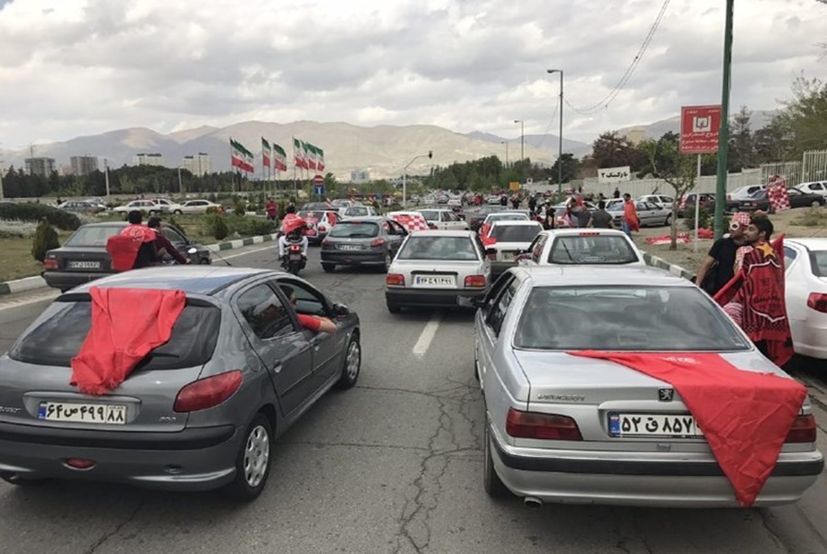تصویری از ترافیک حوالی ورزشگاه آزادی در فاصله 3 ساعت مانده به آغاز بازی پرسپولیس و پدیده