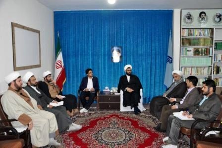 کمبود فضای نمازخانه در مدارس شهرستان اشتهارد