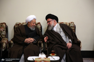 حاشیه های تجدید میثاق رئیس و اعضای مجلس خبرگان رهبری با آرمان های امام خمینی(س)