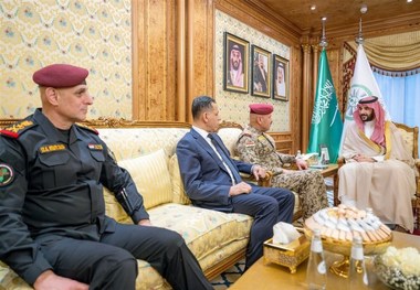 بن سلمان به مقامات عراقی: عربستان خواهان توسعه همکاری نظامی با عراق است