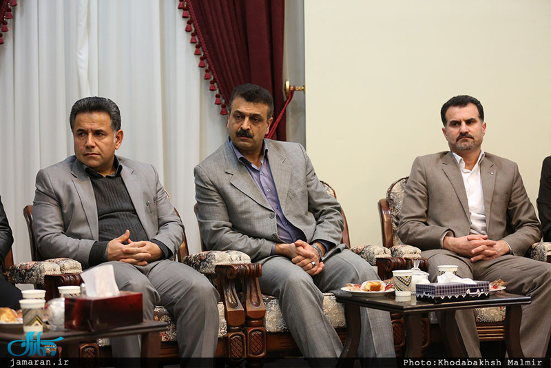 دیدار جمعی از مدیران آموزش و پرورش قائم شهر با سید حسن خمینی 