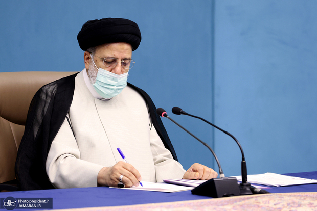 دستور رییسی به دبیر جدید شورای عالی فضای مجازی: بازنگری در «فیلترینگ» با تاکید بر ارزش های دینی و انقلابی و توجه به اقتضائات نوین فضای مجازی