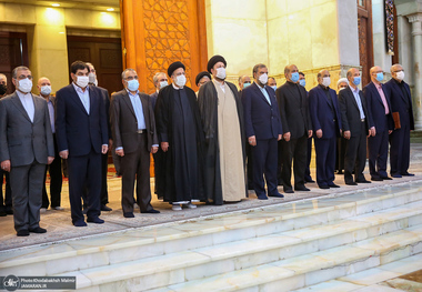  تجدید میثاق رئیس جمهور و اعضای دولت سیزدهم با آرمان های حضرت امام (س)