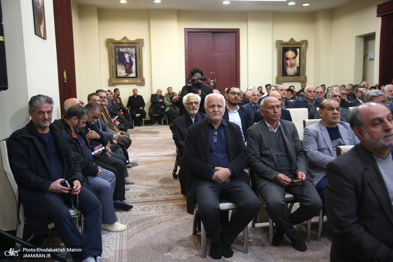 دیدار  رئیس و جمعی از اعضای اتاق اصناف تهران‌ با سید حسن خمینی