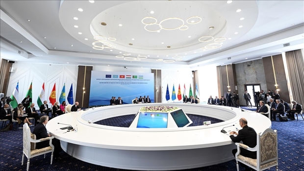 نشست رهبران اروپا بیخ گوش روسیه و چین