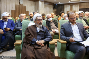 مراسم رونمایی از کتاب جدید سید حسن خمینی