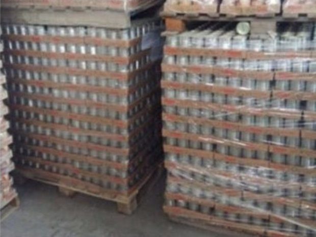 800 هزار قوطی انواع کنسرو و رب گوجه فرنگی درنظرآباد کشف شد