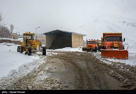 تمامی راه های گیلان باز است  ضرورت احتیاط  برای تردد در جاده ها