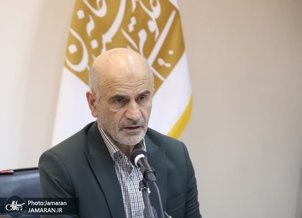 فرشاد مومنی: برنامه هفتم محصول یک شوی تبلیغاتی است نه یک سند کارشناسی/اگر دولت برنامه را قبول ندارد، لایحه‌ جایگزین بیاورد/ این آشفته‌حالی و آشفته‌گویی‌ها بازتاب بی‌برنامگی‌تان است/ به جای مقابله با فساد، آن را بهانه‌ای برای کوتاهی از اجرای قانون کردند