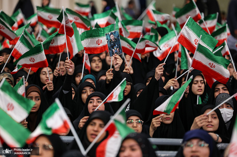 دیدار دانش‌آموزان و دانشجویان با رهبر معظم انقلاب