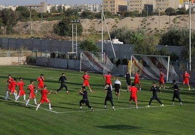 مدیرعامل تراکتور: اهل بمب ترکاندن نیستم/ هیچ صحبتی با قوچان نژاد نداشتیم