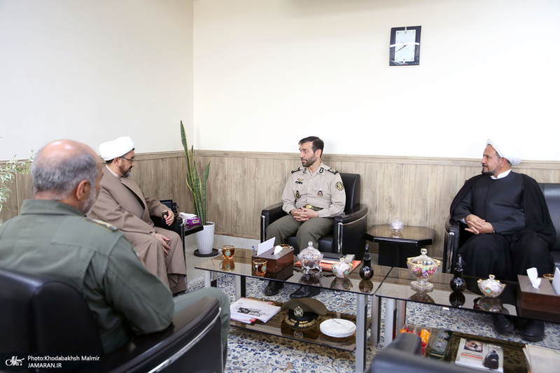 دیدار پیشکسوتان رژه 19 تیر 1358 با رییس موسسه تنظیم و نشر آثار امام خمینی (س)