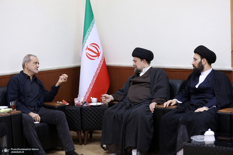 دیدار رئیس جمهوری با آیت الله سید حسن خمینی