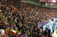 همایش حامیان روحانی در ورزشگاه 12 هزار نفری آزادی