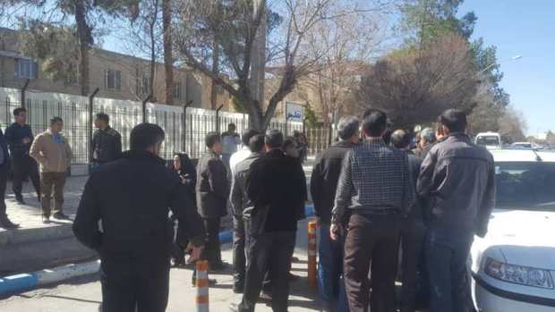 مطالبه گری کارگران روغن نباتی گلناز کرمان از استانداری