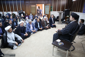 دیدار نوروزی سید حسن خمینی با کارکنان موسسه تنظیم و نشر آثار امام خمینی (س)