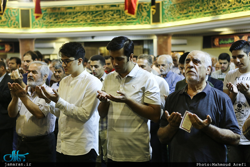 نماز عید فطر در حسینیه شماره 2 جماران