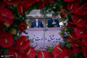 تجدید میثاق وزیر و کارکنان وزارت نیرو با آرمان های حضرت امام(س)