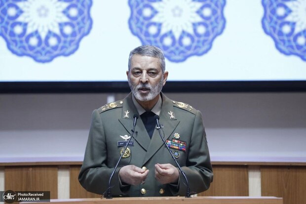 امیر موسوی: نیروهای مسلح تحت فرماندهی معظم کل قوا هیچ‌گاه دچار از هم پاشیدگی نخواهند شد