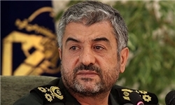 فرمانده سپاه: به‌ هم‌ ریختگی دنیای استکبار از نتایج انقلاب اسلامی است