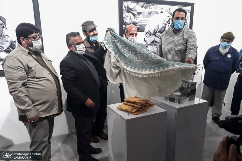 رونمایی از کتاب عکس«فرزندان روح الله» و افتتاح نمایشگاه «فرمانده من»