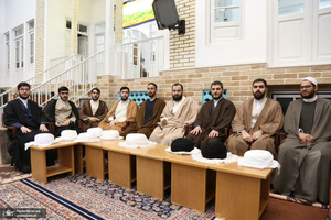 مراسم عمامه گذاری طلاب به مناسبت نیمه شعبان