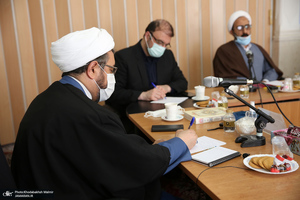 نشست هم اندیشی سرپرست موسسه تنظیم و نشر آثار امام خمینی(ره) با مدیران دفتر نمایندگی قم