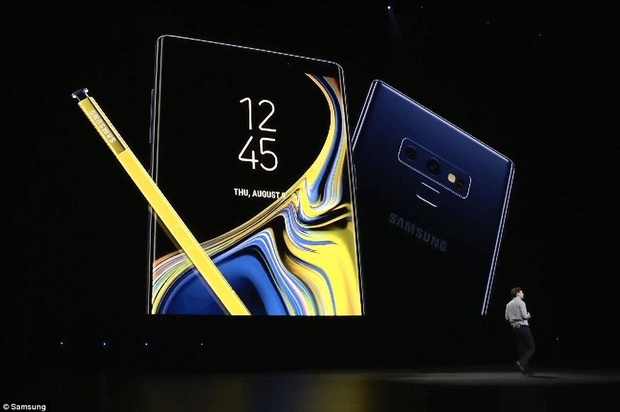 رونمایی از نوت ۹ سامسونگ +عکس